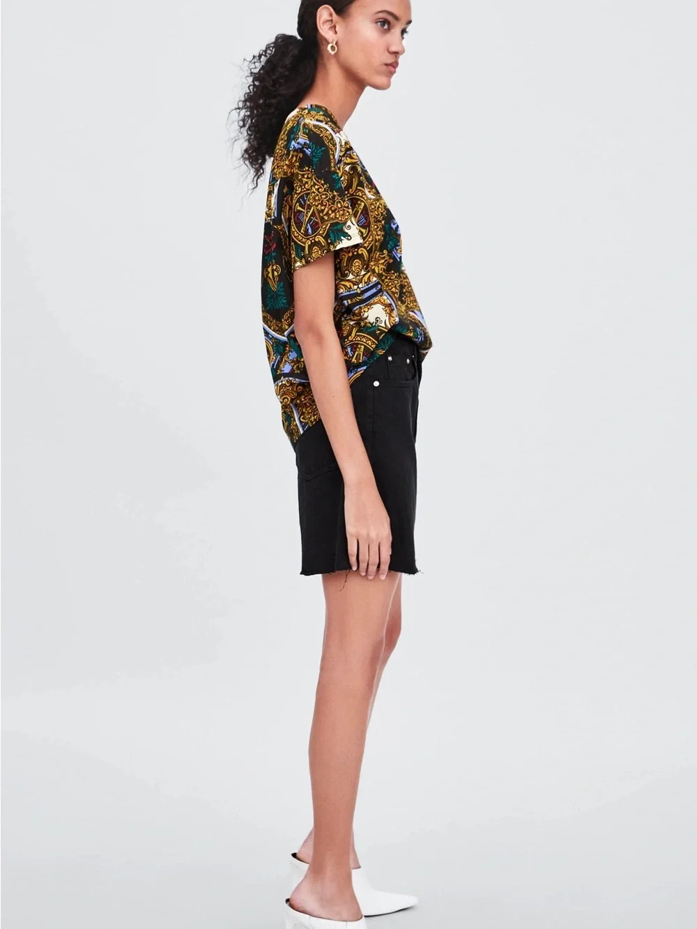 NWOT Zara Trafaluc Baroque Print Short Sleeve Tee in Black and Gold - Picture 3 of 10